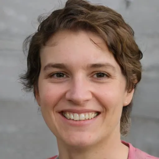 LucÃa Fernández MarÃn